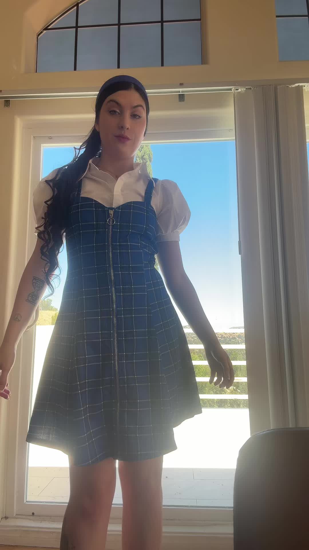 @(♡_♡)