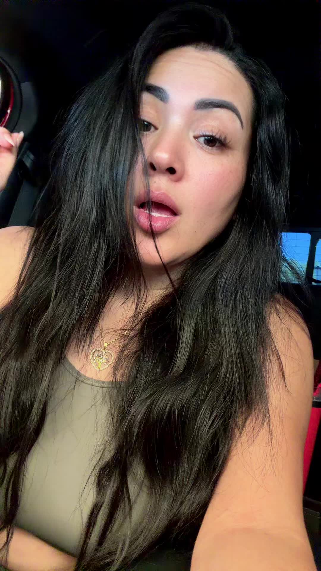 @Laura/Martha oficial 🔥