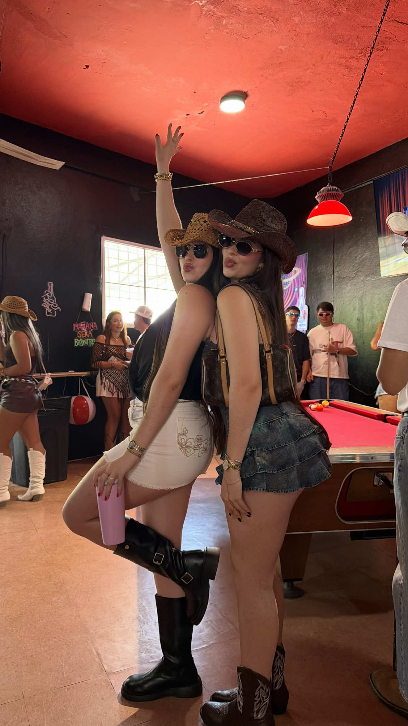 @caro