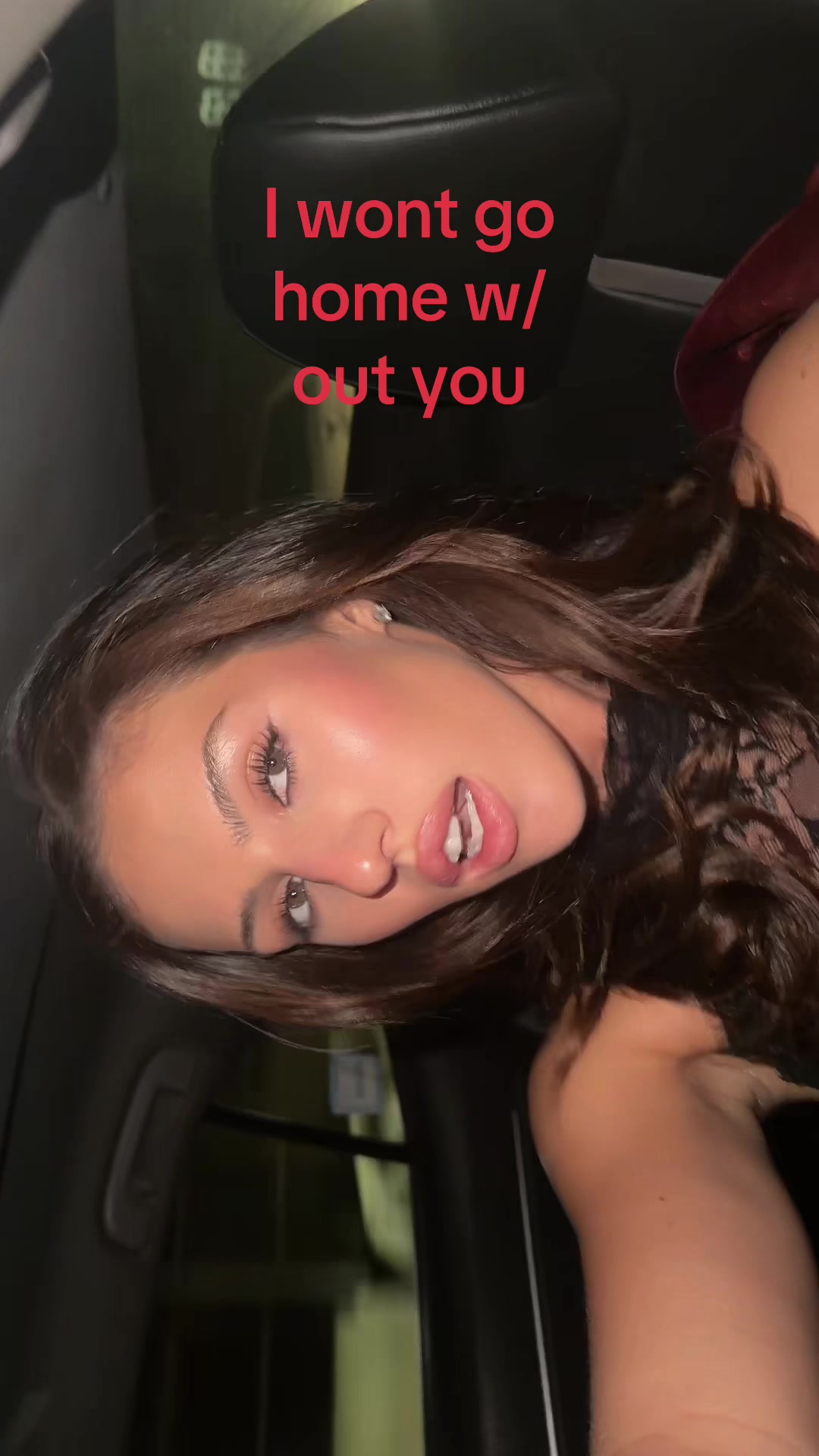 @Chlo