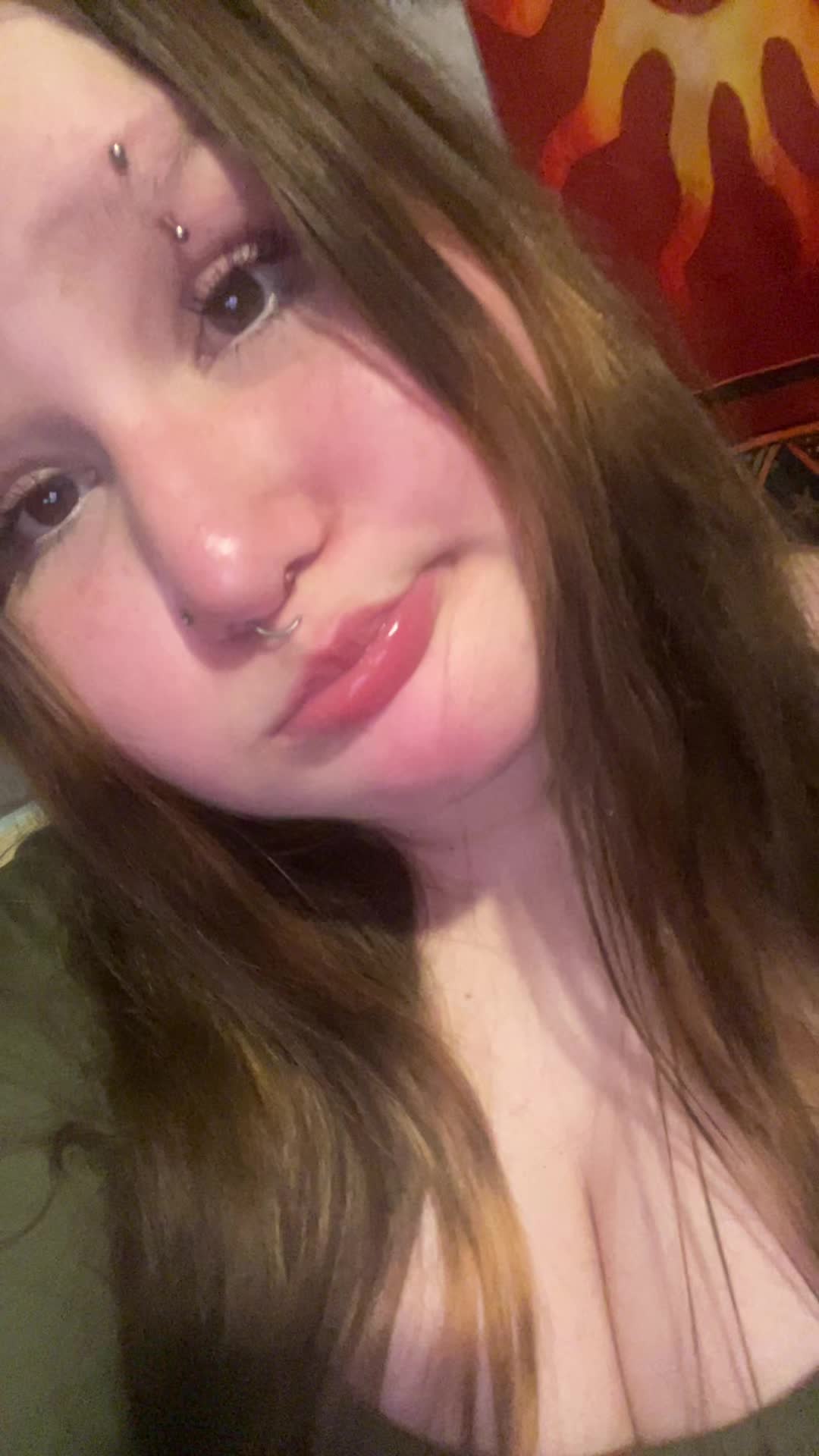 @yourlocalweird_madie01
