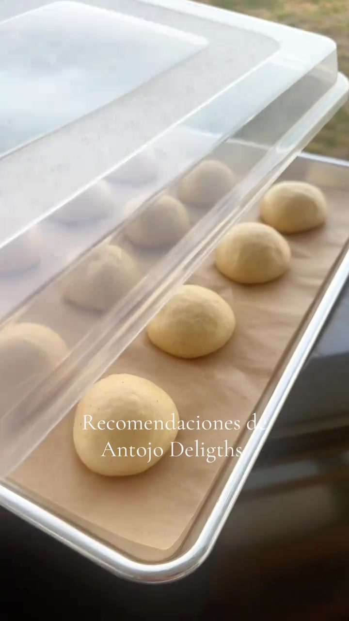 @AntojoDelights
