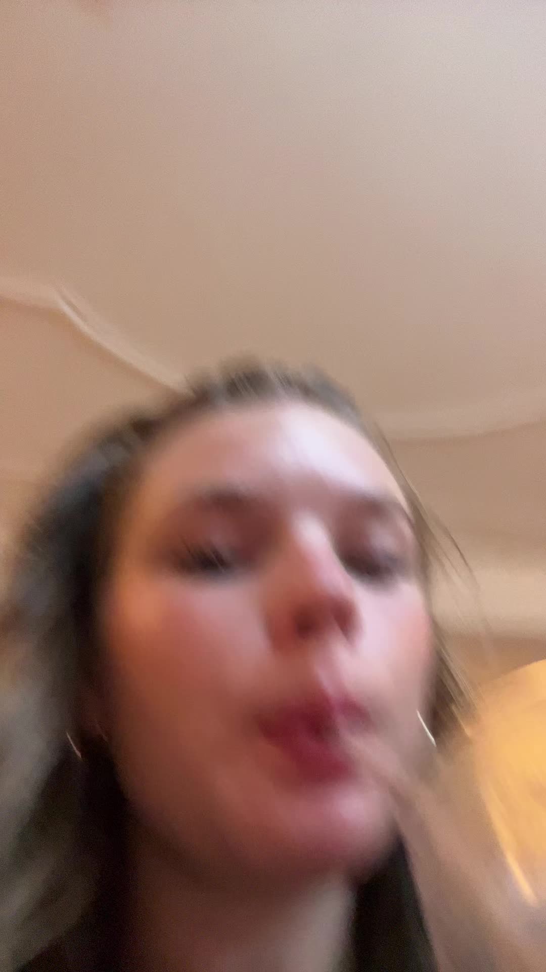 @flo🎞️🎶