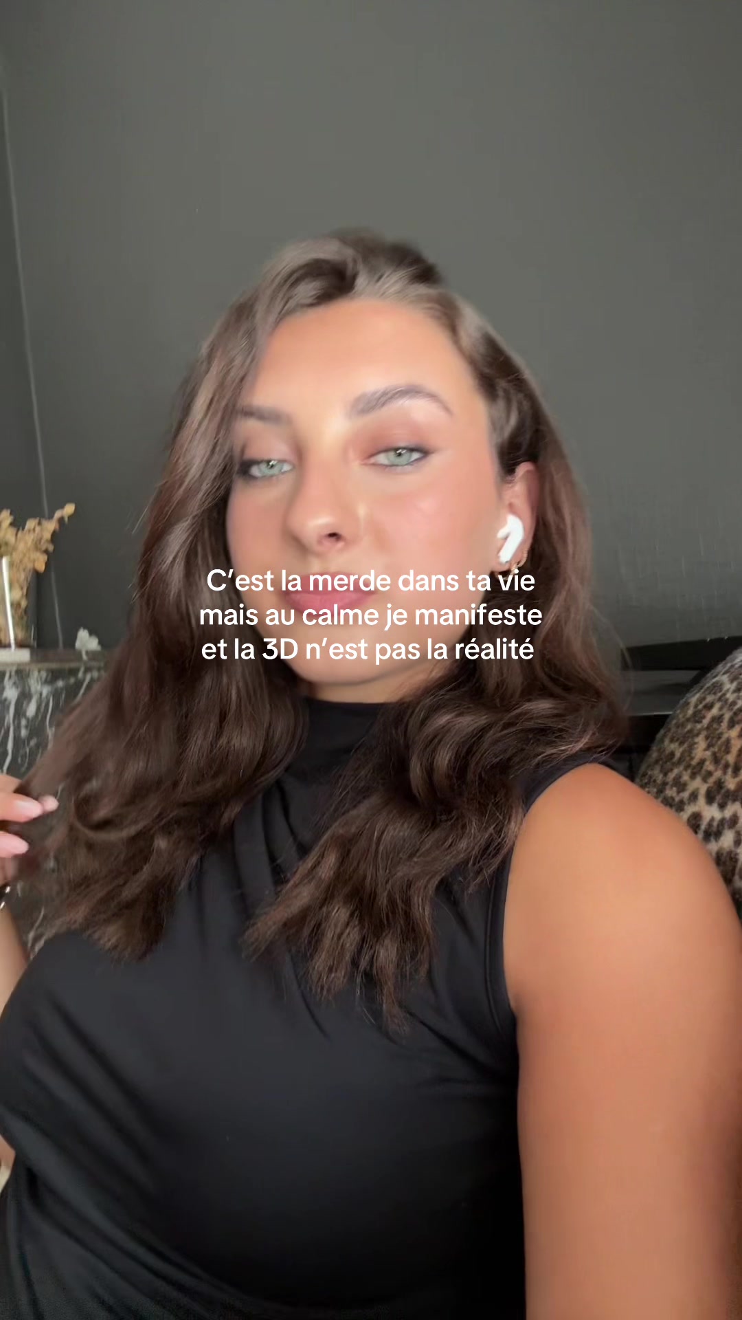 @Victoria / Model