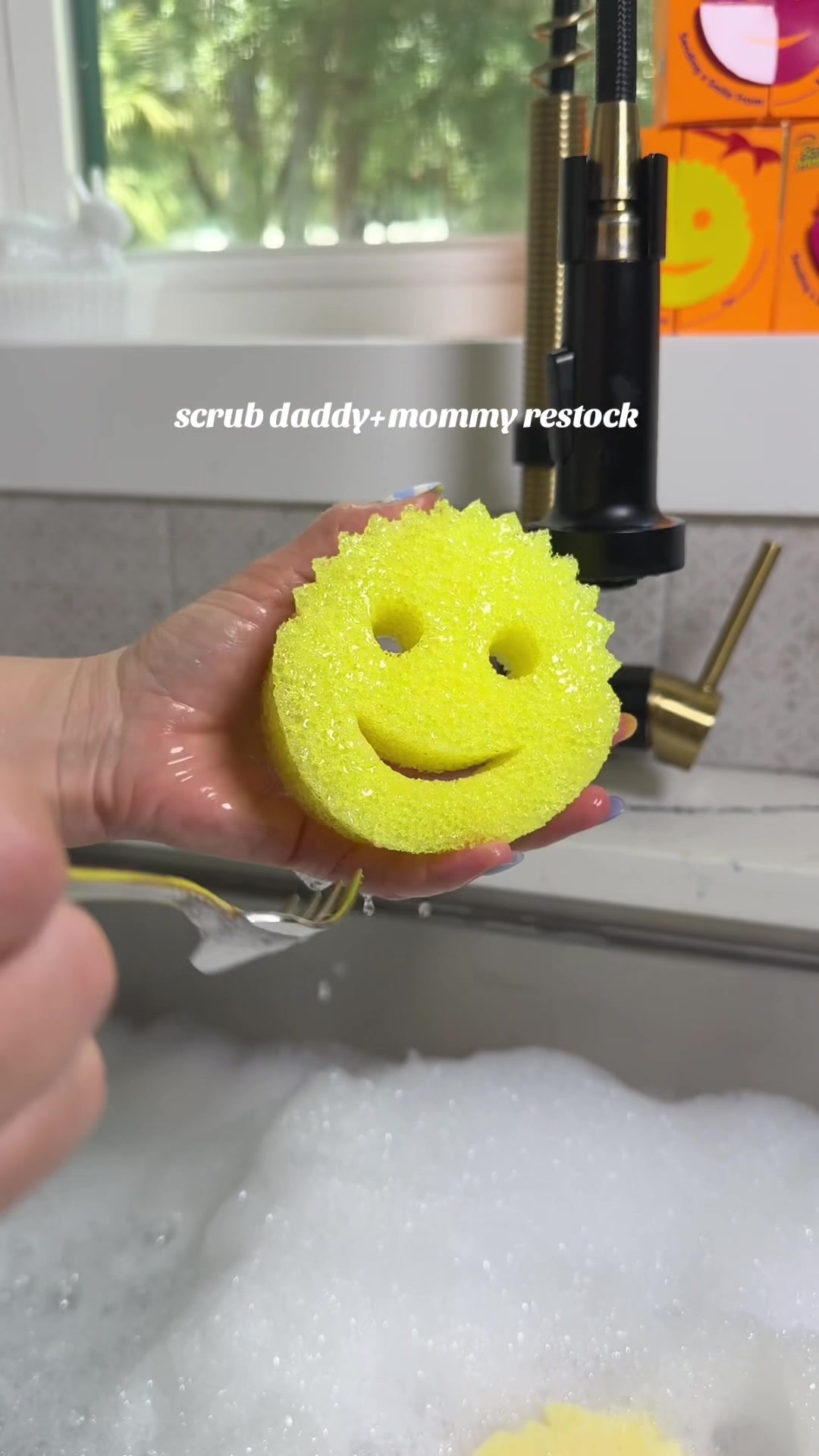 @ℂ𝕙𝕚𝕔𝕜𝕖𝕟𝔹𝕠𝕩𝔽𝕠𝕩💫