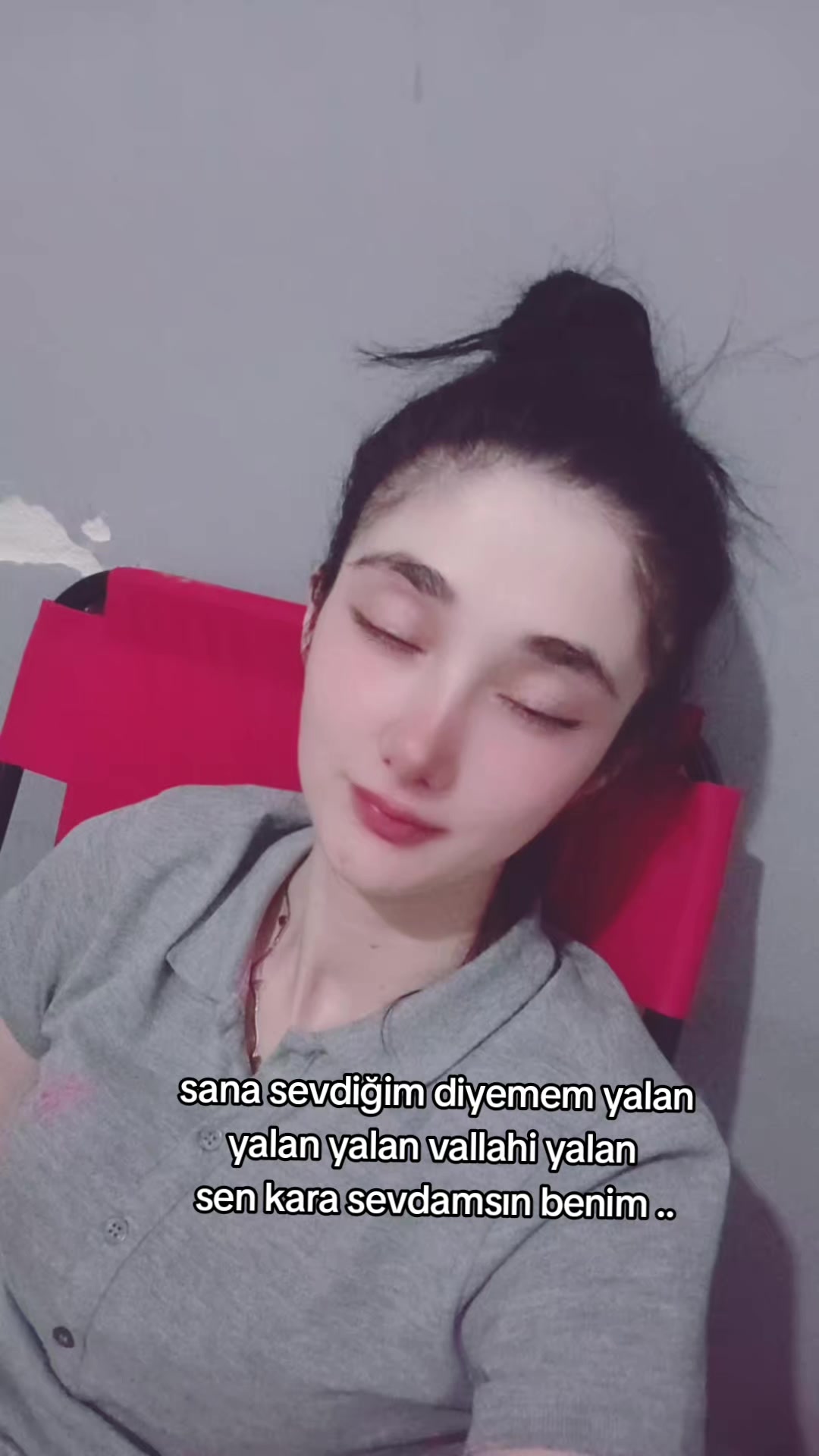 @👻