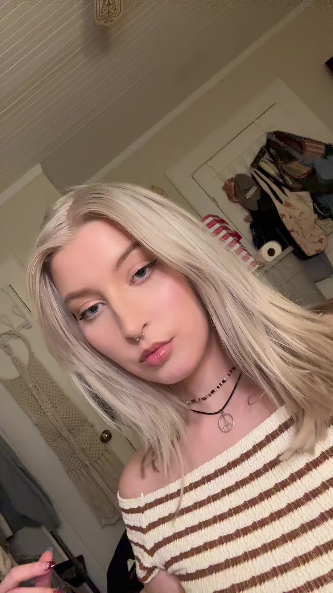 @sophie_hagy