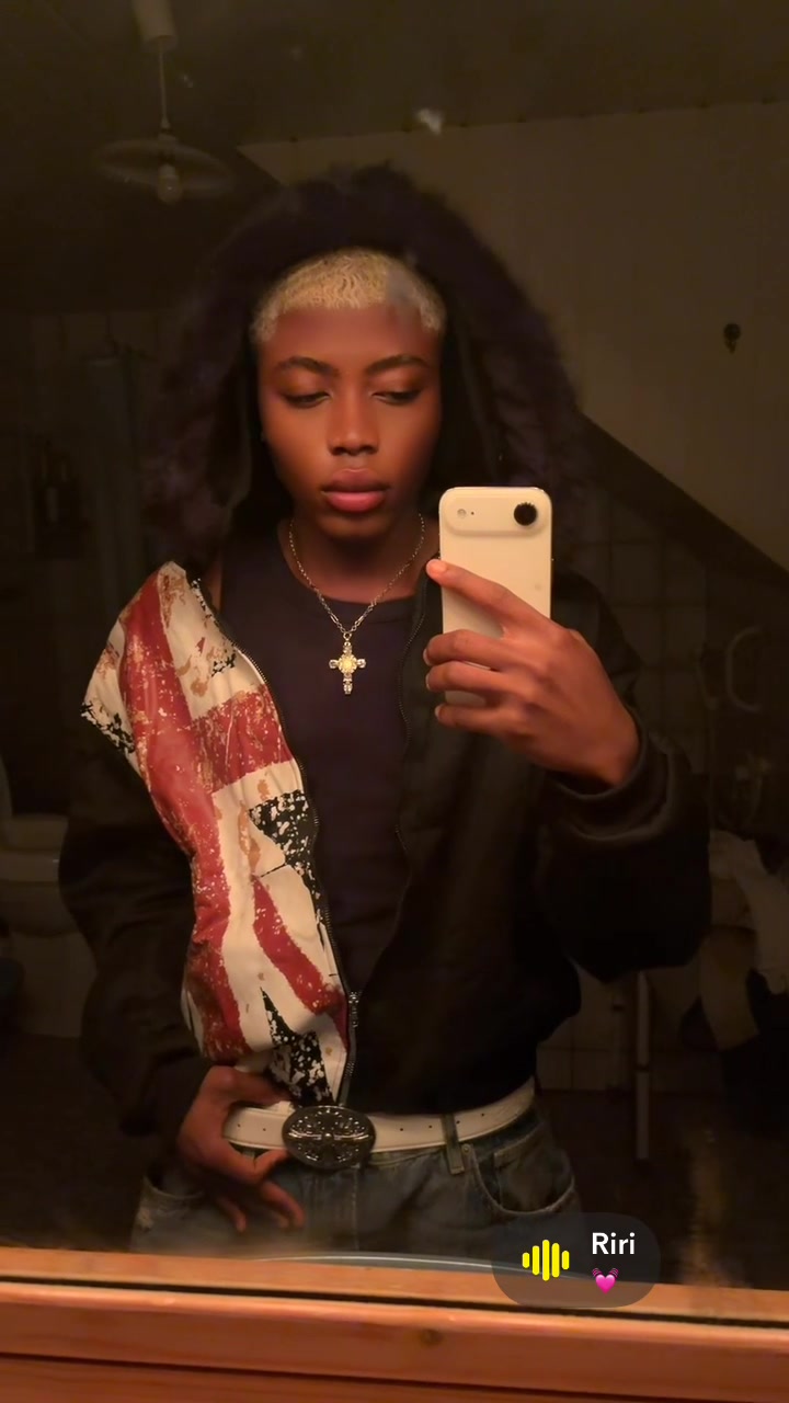 @Kimberleylecritiqueur