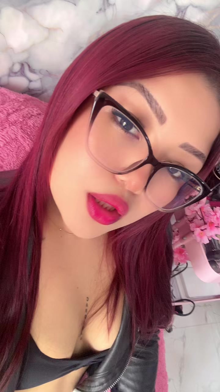 @Karina Palacios🍒