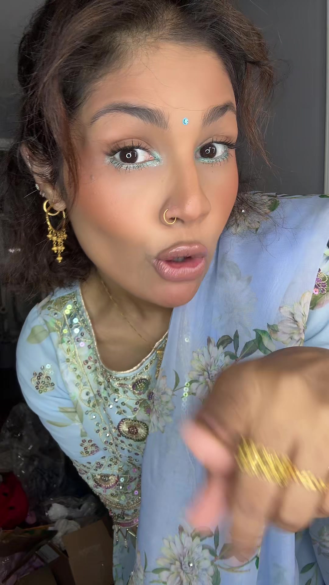 @MakeupLaveena