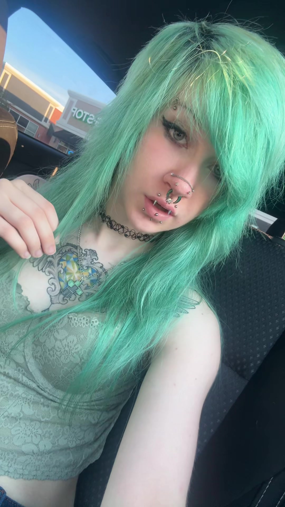 @avarawrblushii