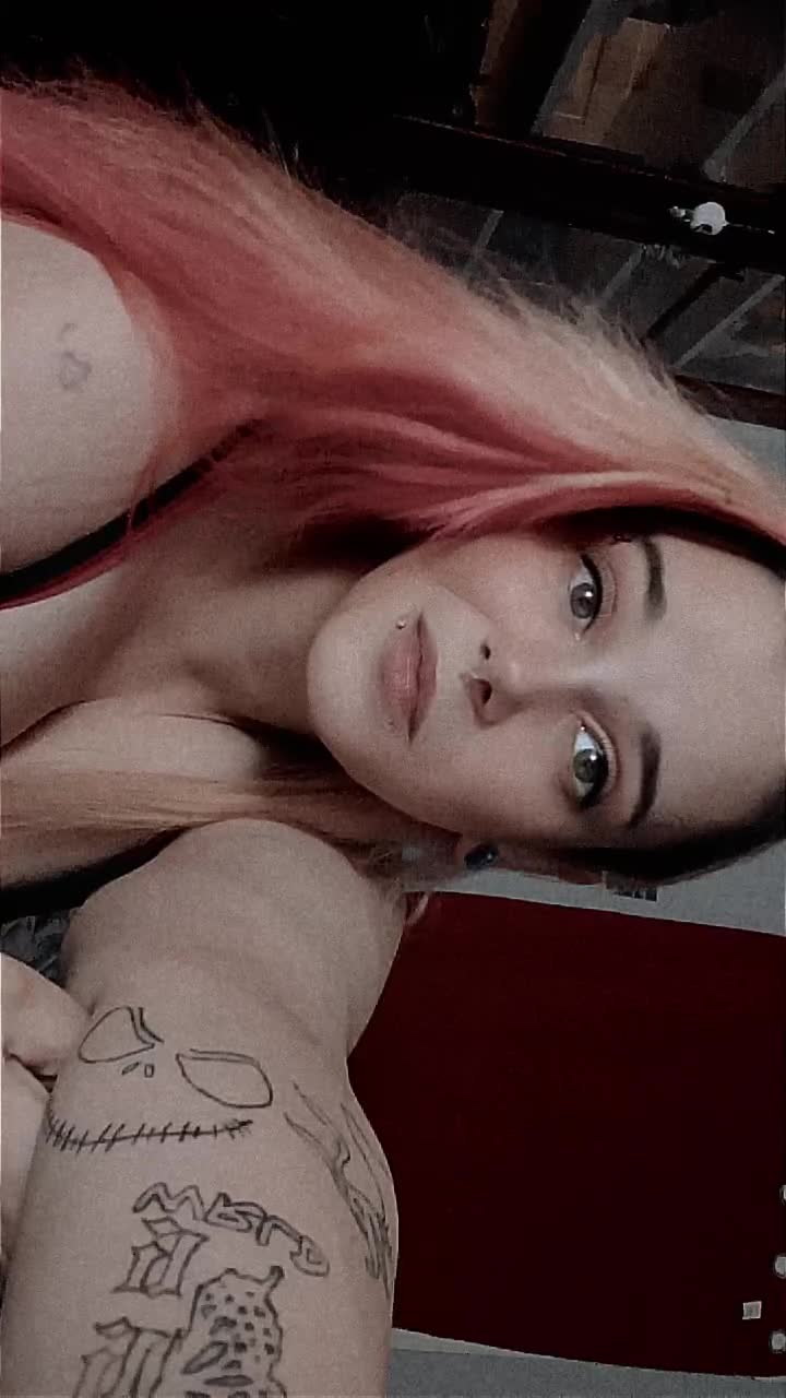 @👑KushQueen420🍃