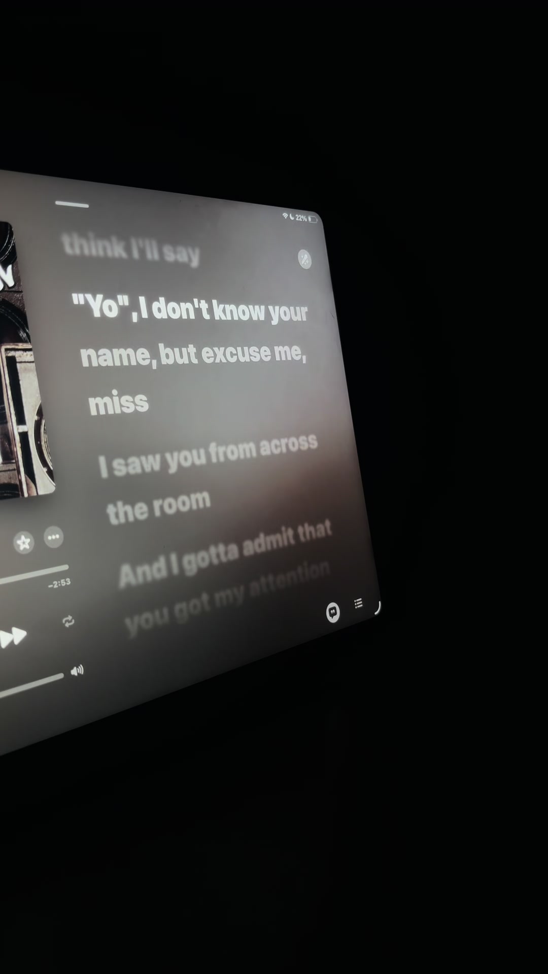 @🎧