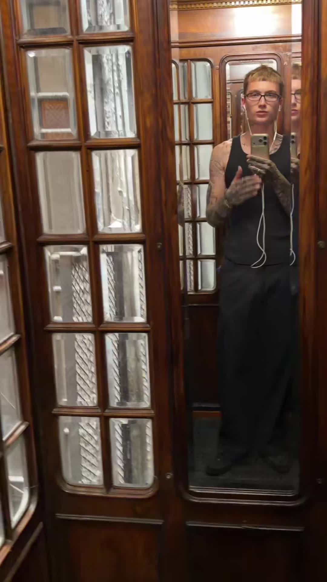 @Gia
