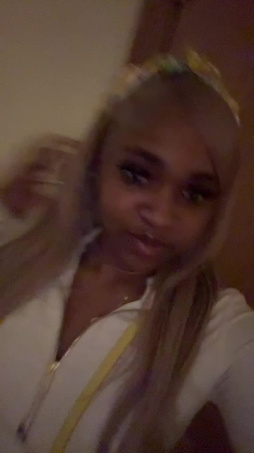 @janayyyspamm__