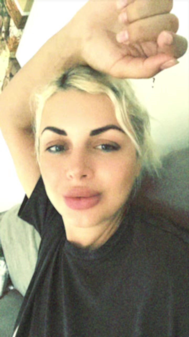 @ViKi🌪️KiKi