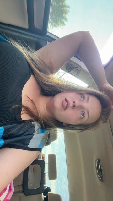 @SexySmokinJo