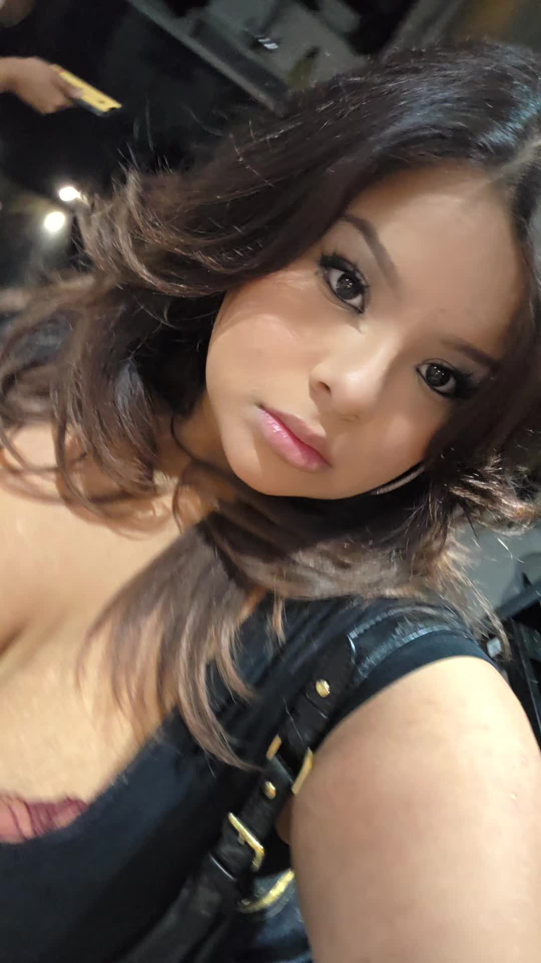 @JiJi