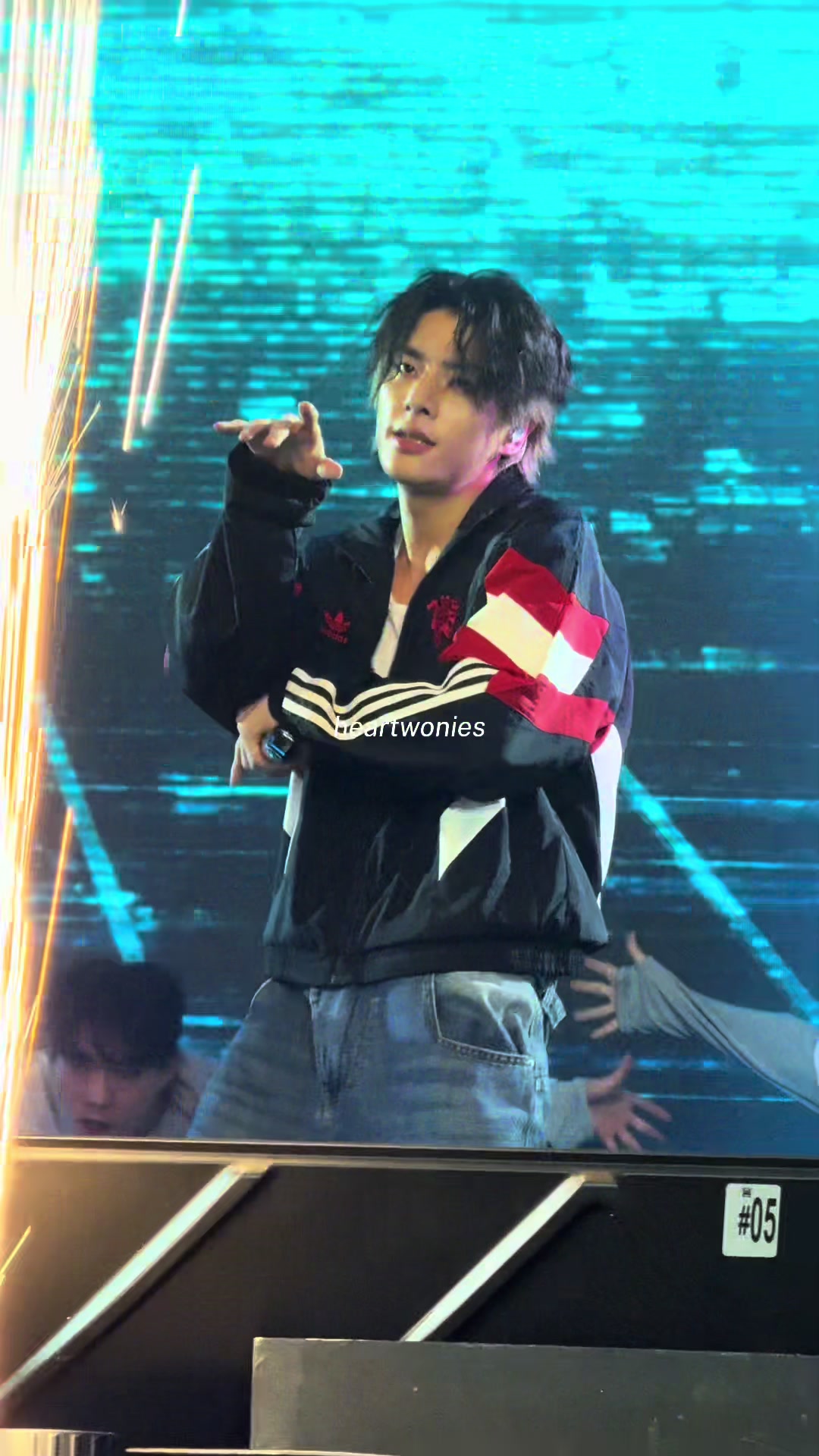 @xo, kim ୨୧