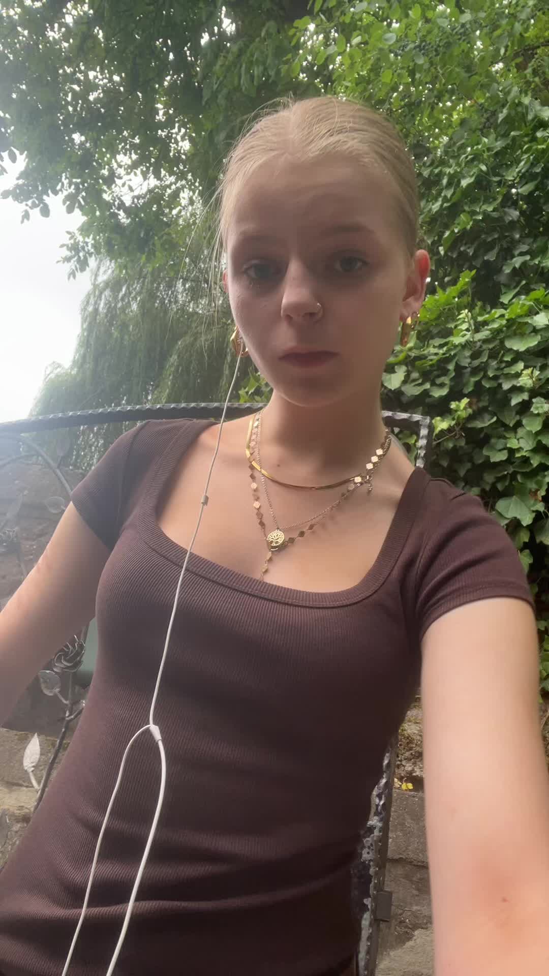 @Emlili🍸