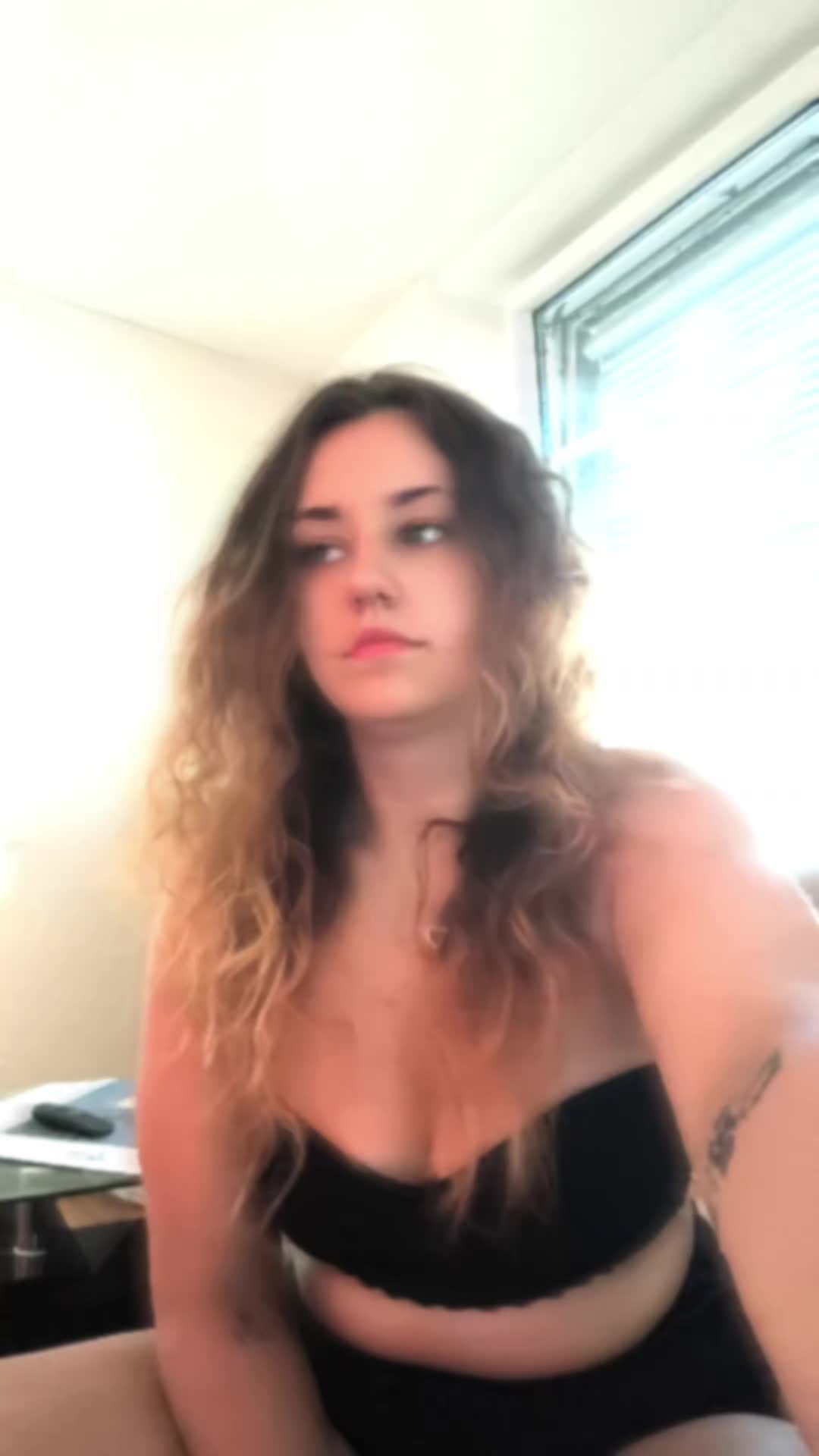 @Vani🦅🇩🇪