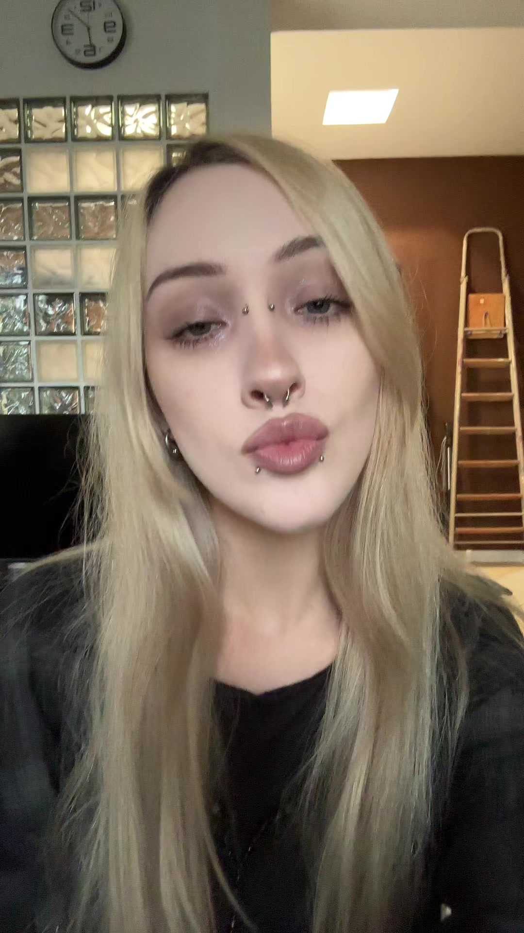 @Shhh
