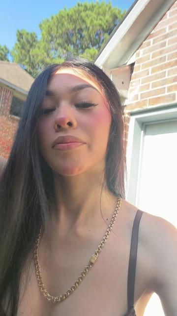 @deelilahhh