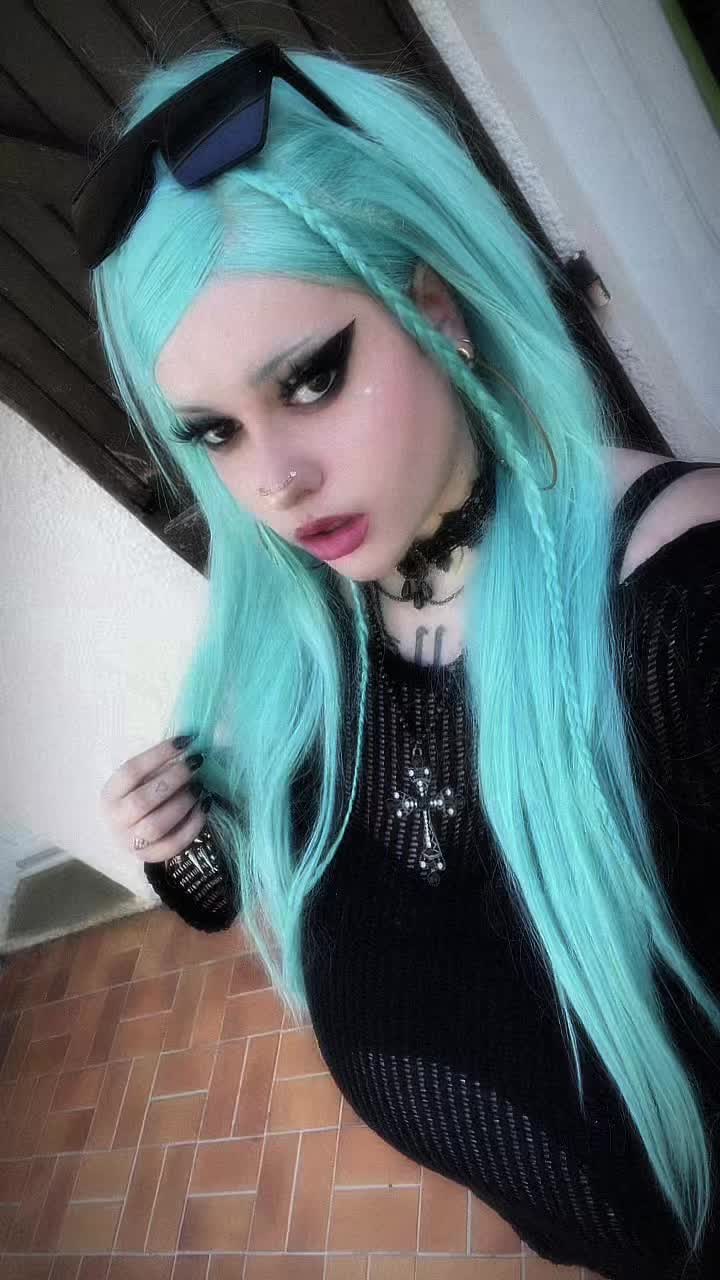 @aly🧛&zwj;♀️