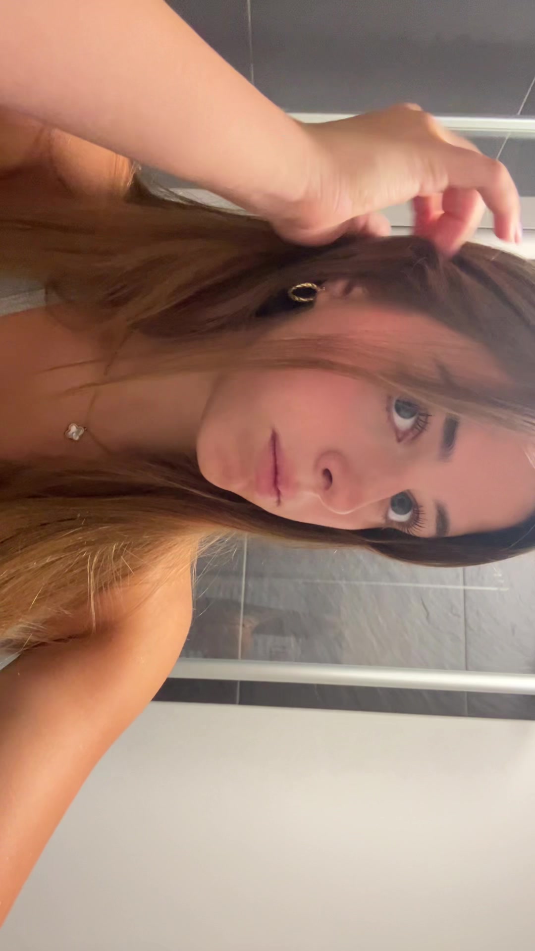 @Mia