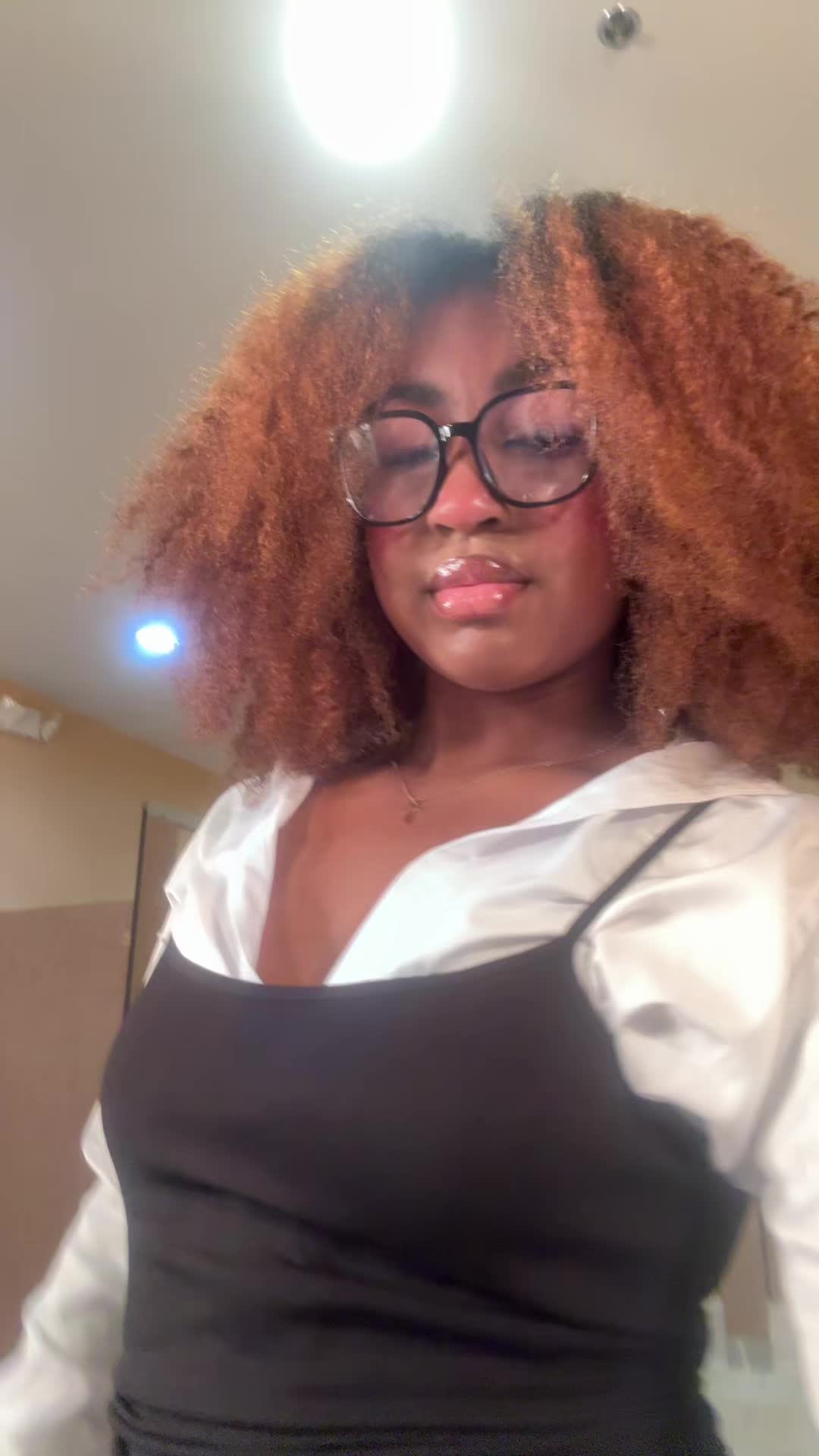 @𝓂𝒾𝓂𝒾🌺