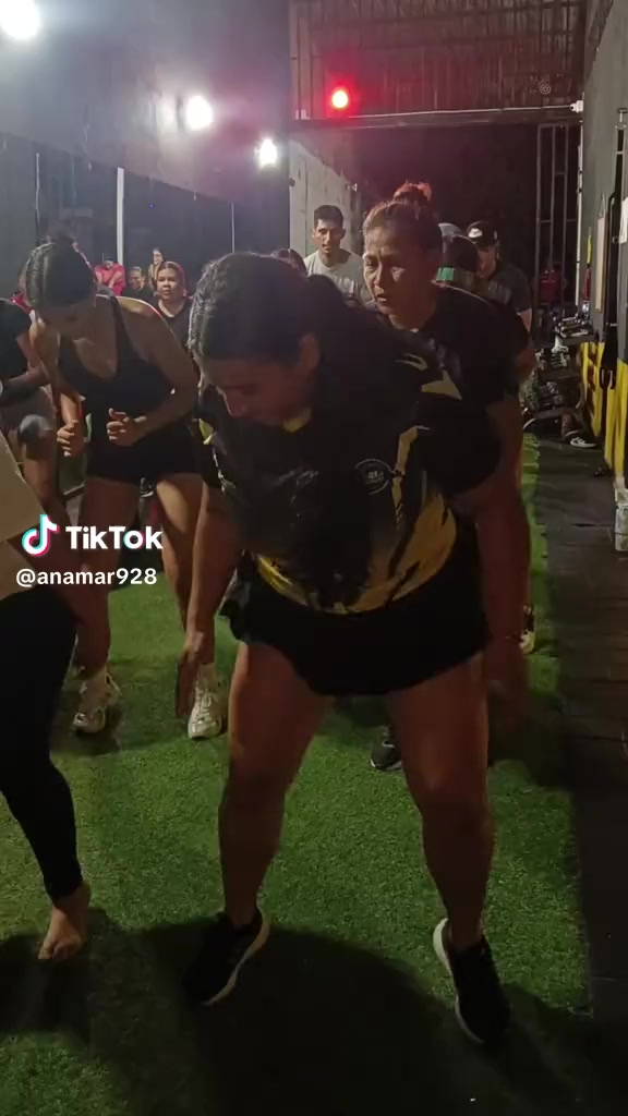 @YULIANA JARA