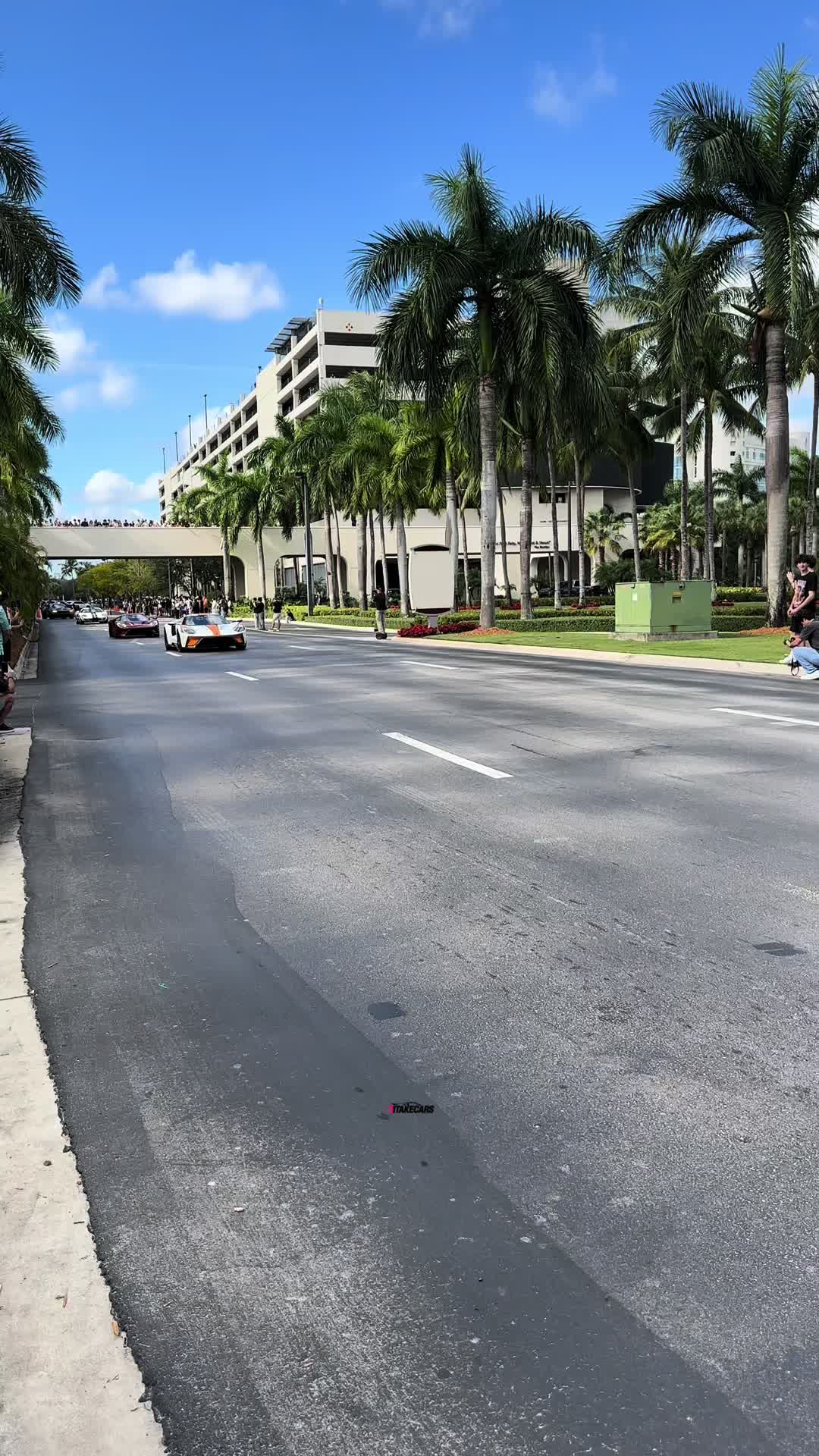 @1takecars