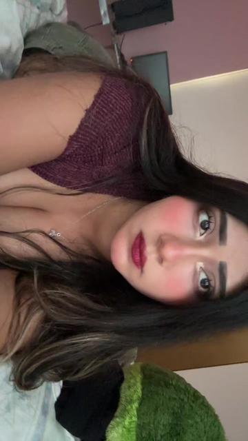@Daniela1711x