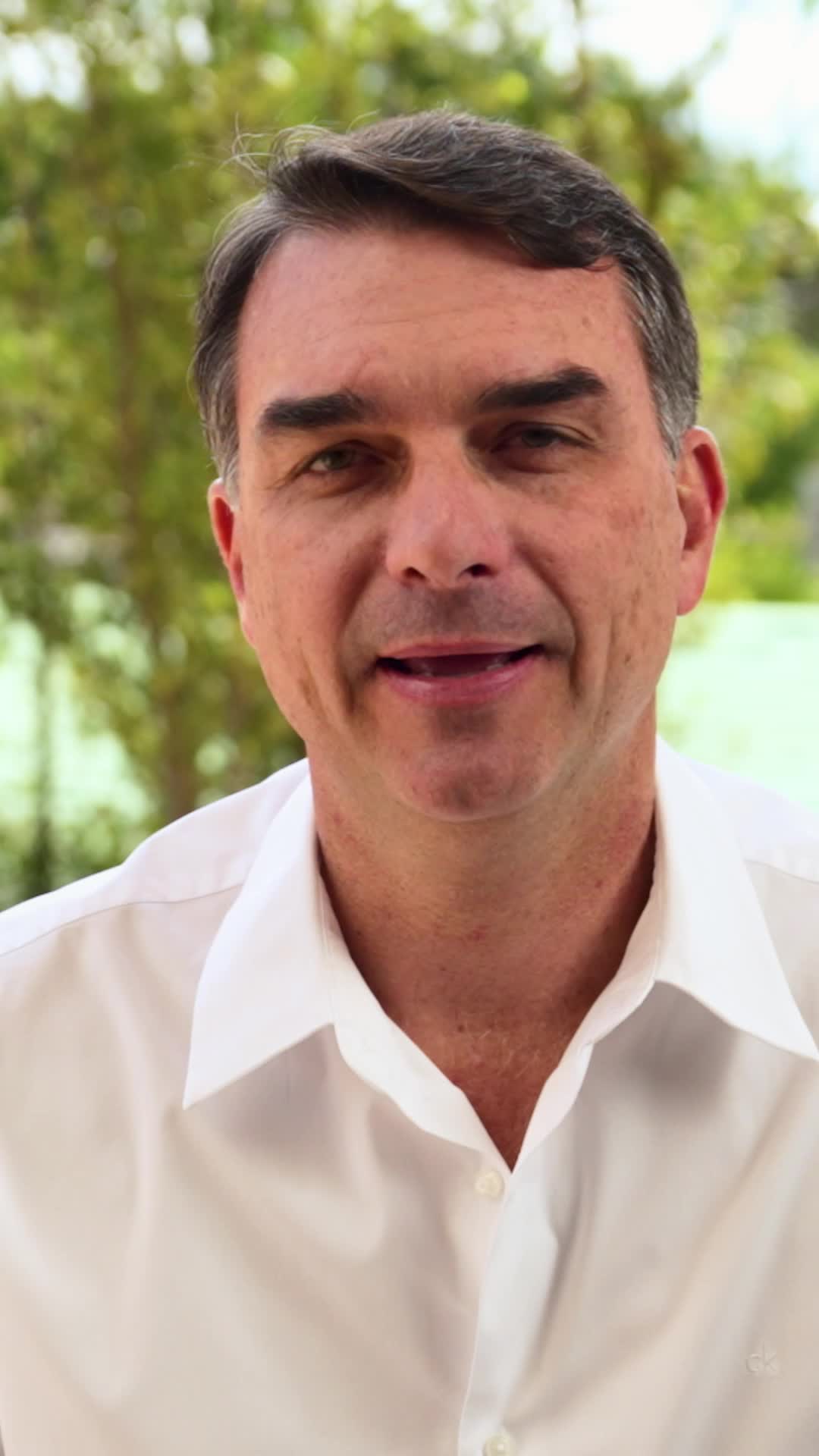 @Fl&aacute;vio Bolsonaro