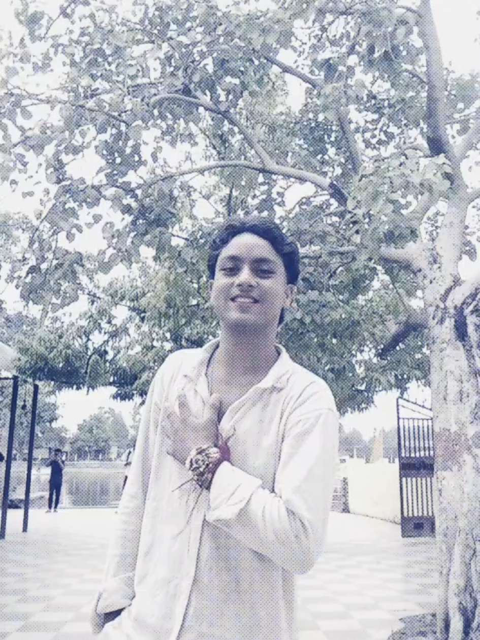@╬⊰⊹ฺ🪈kRisHnA🦚✧╬✌️