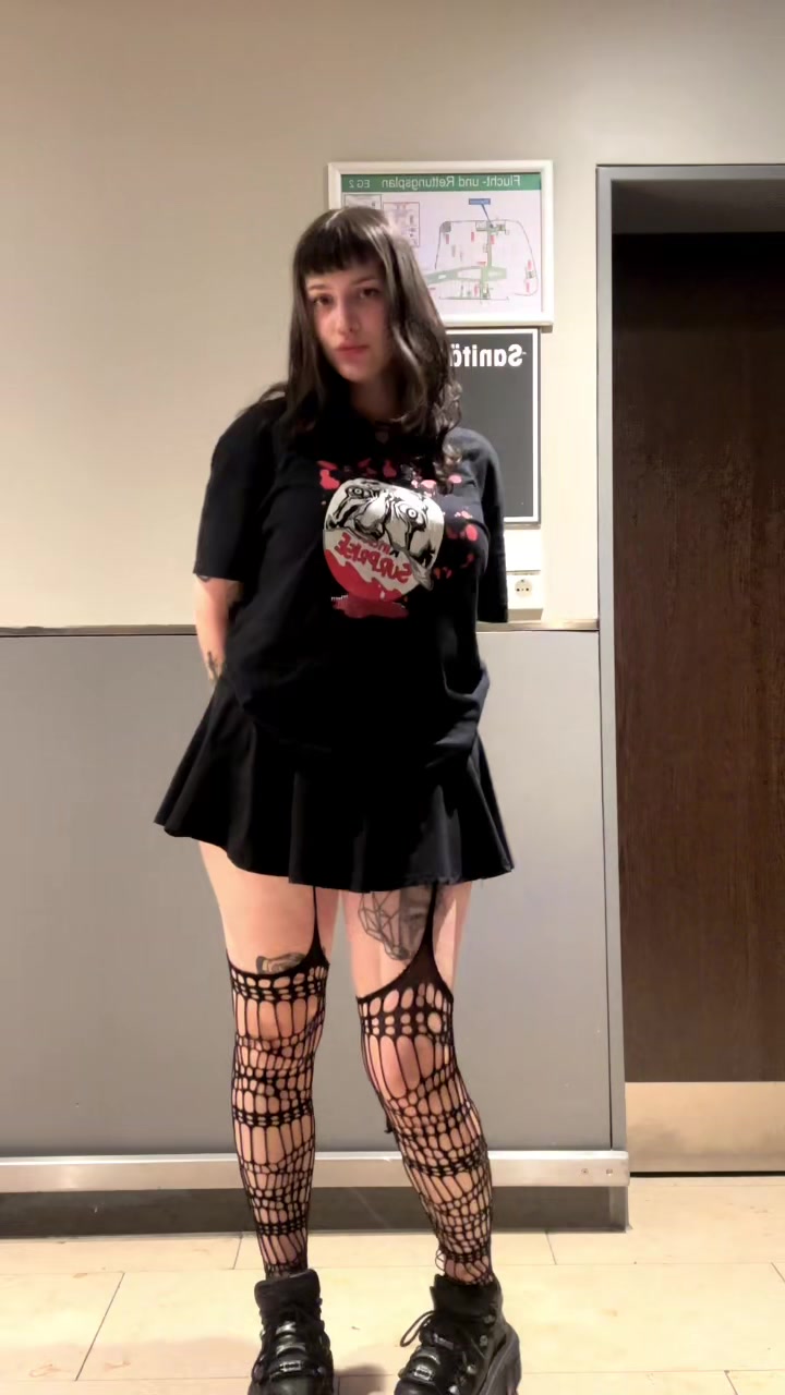 @Juju🖤