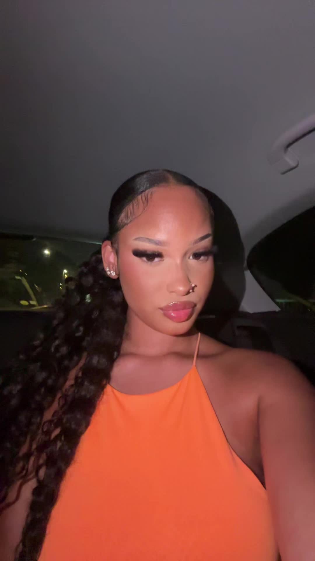 @𝐦𝐤🧸