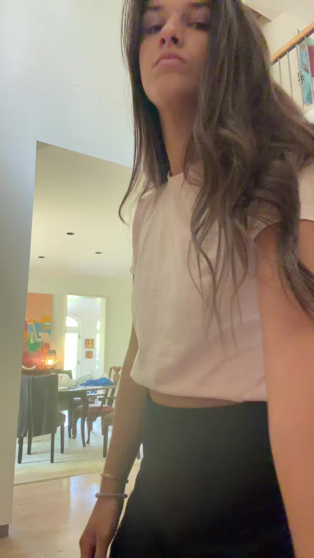 @ANNIEABOMINATION