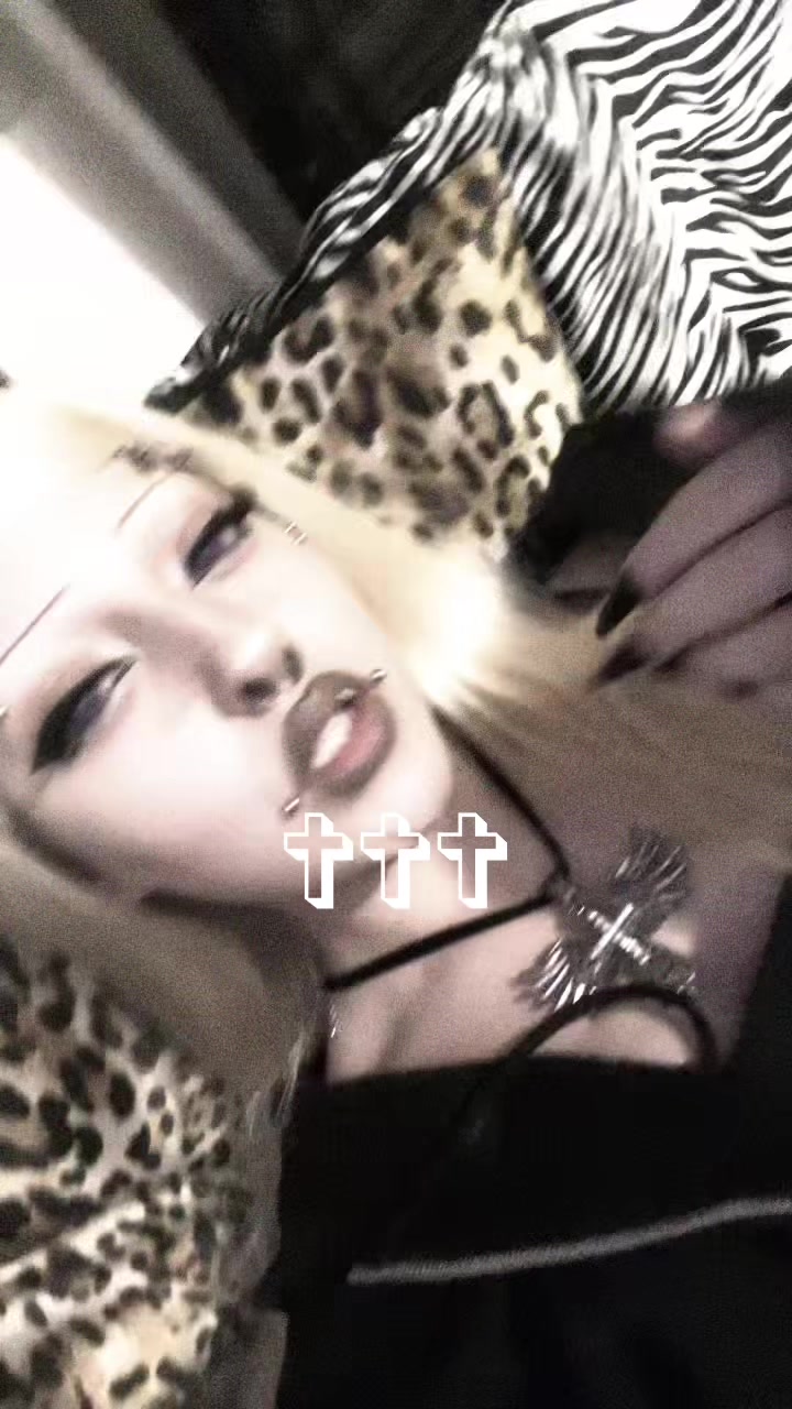 @chanelonmywings