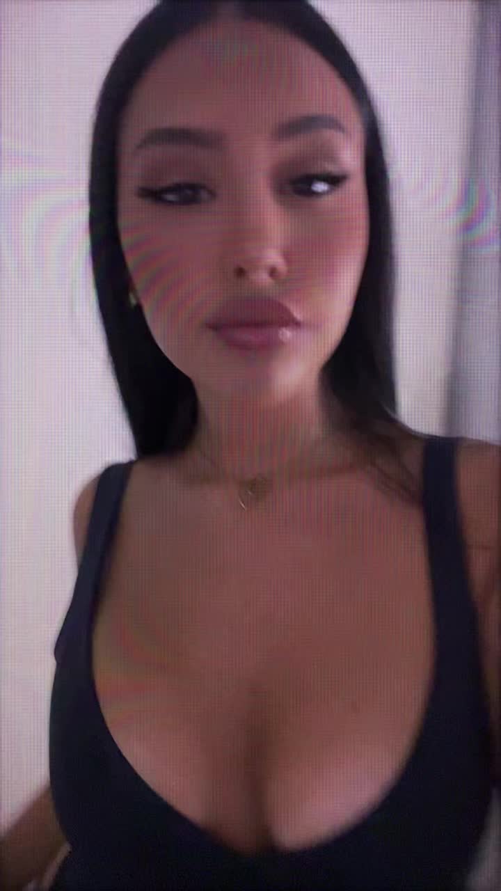 @𝐌