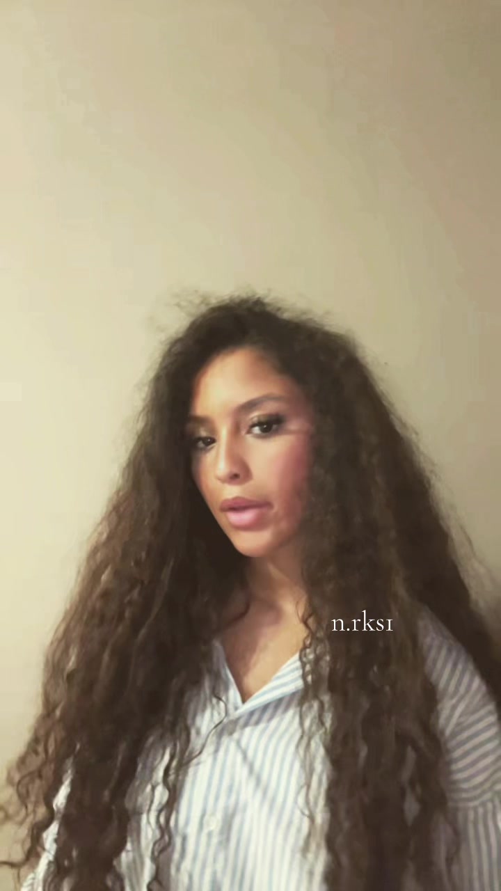@𝟐𝟐