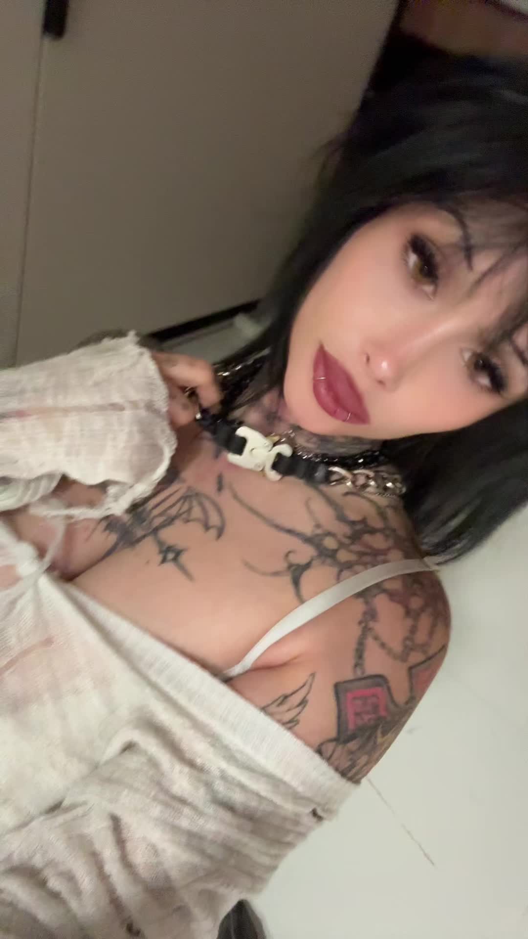 @zommmbri