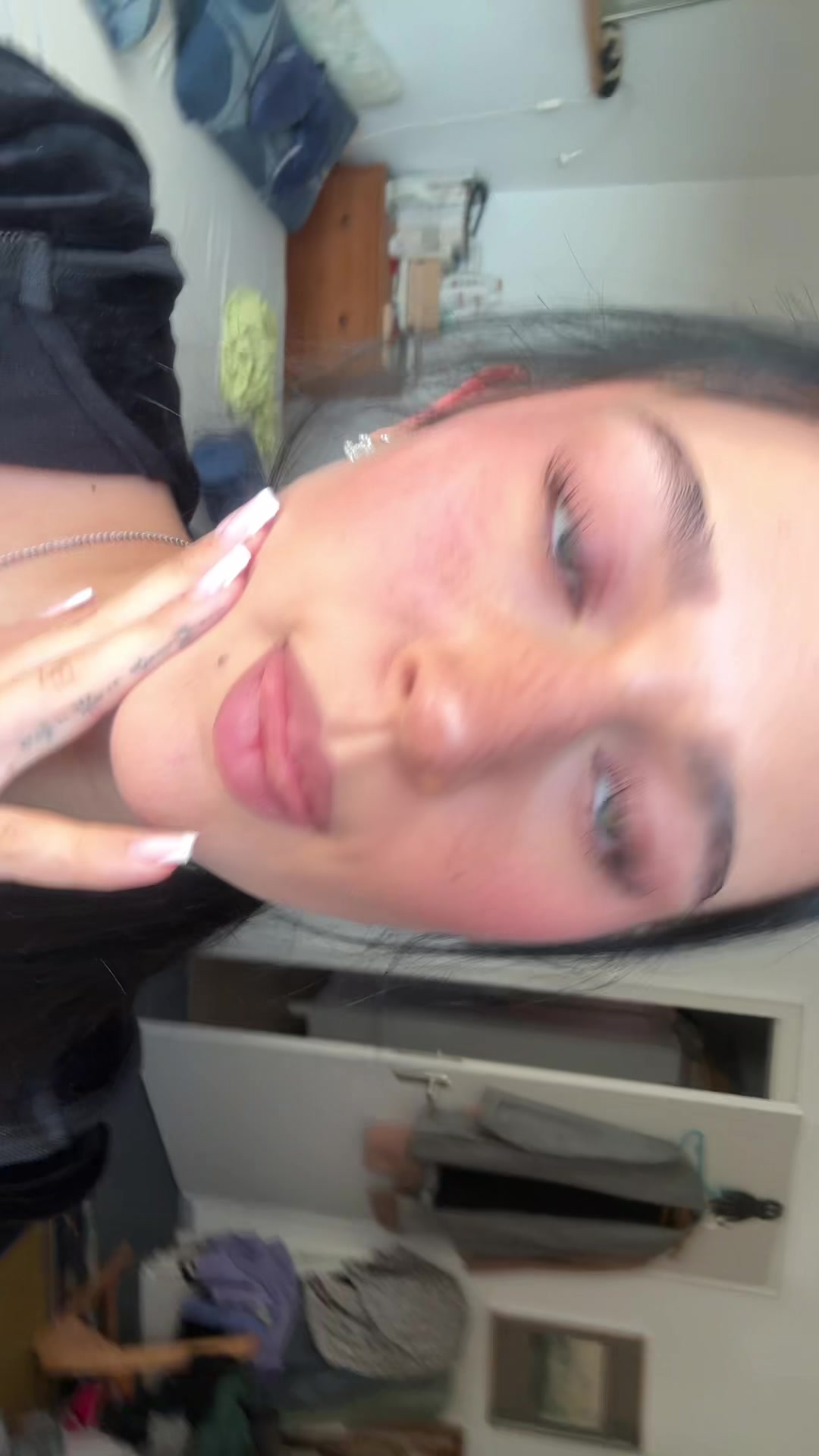 @freakyykiiki