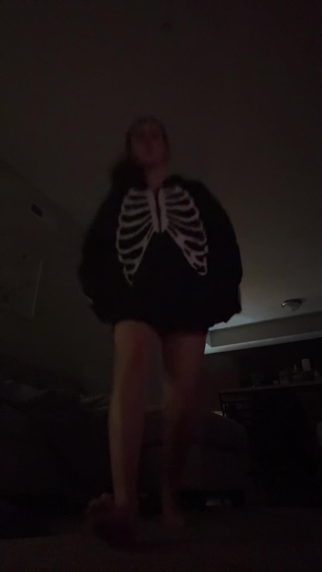 @👻.