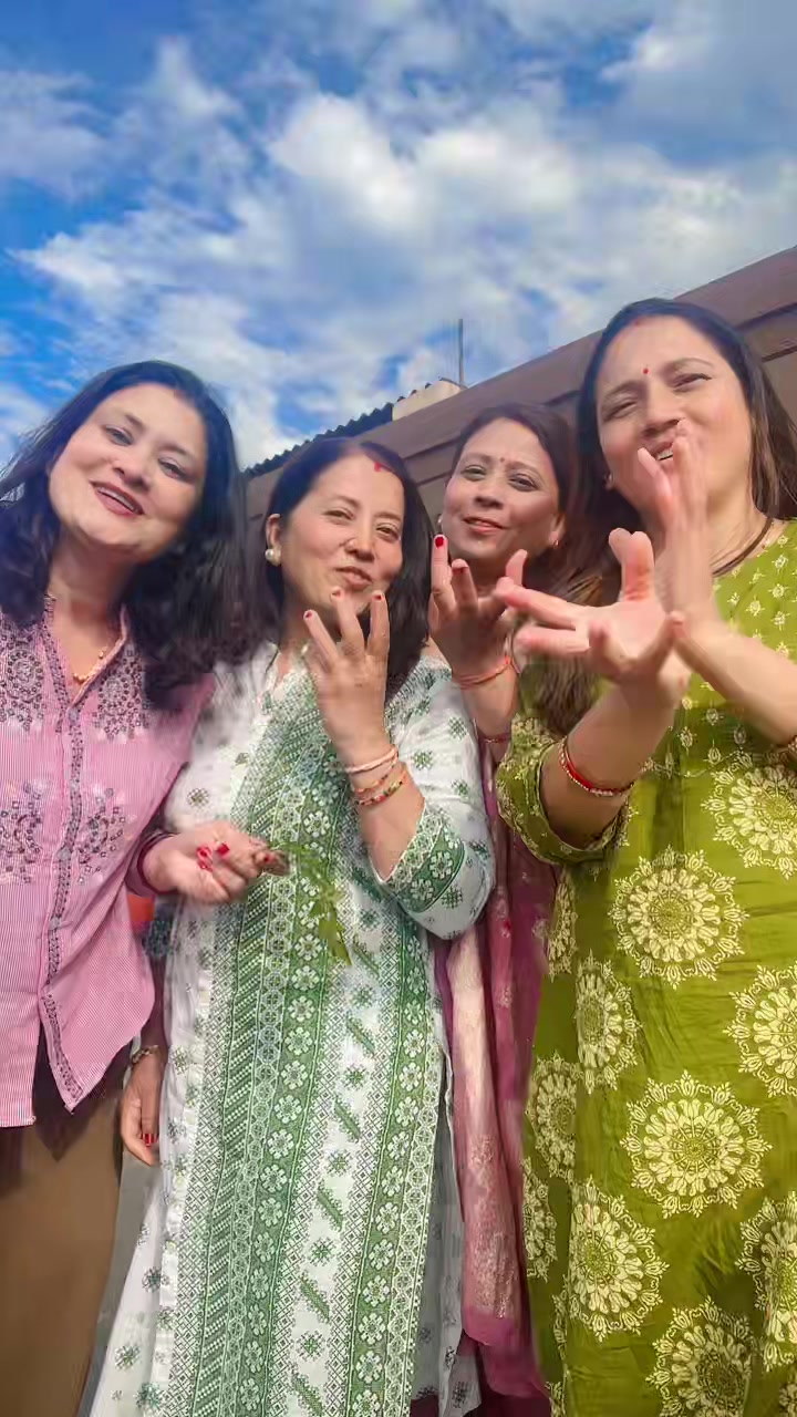 @santoshi_khadka