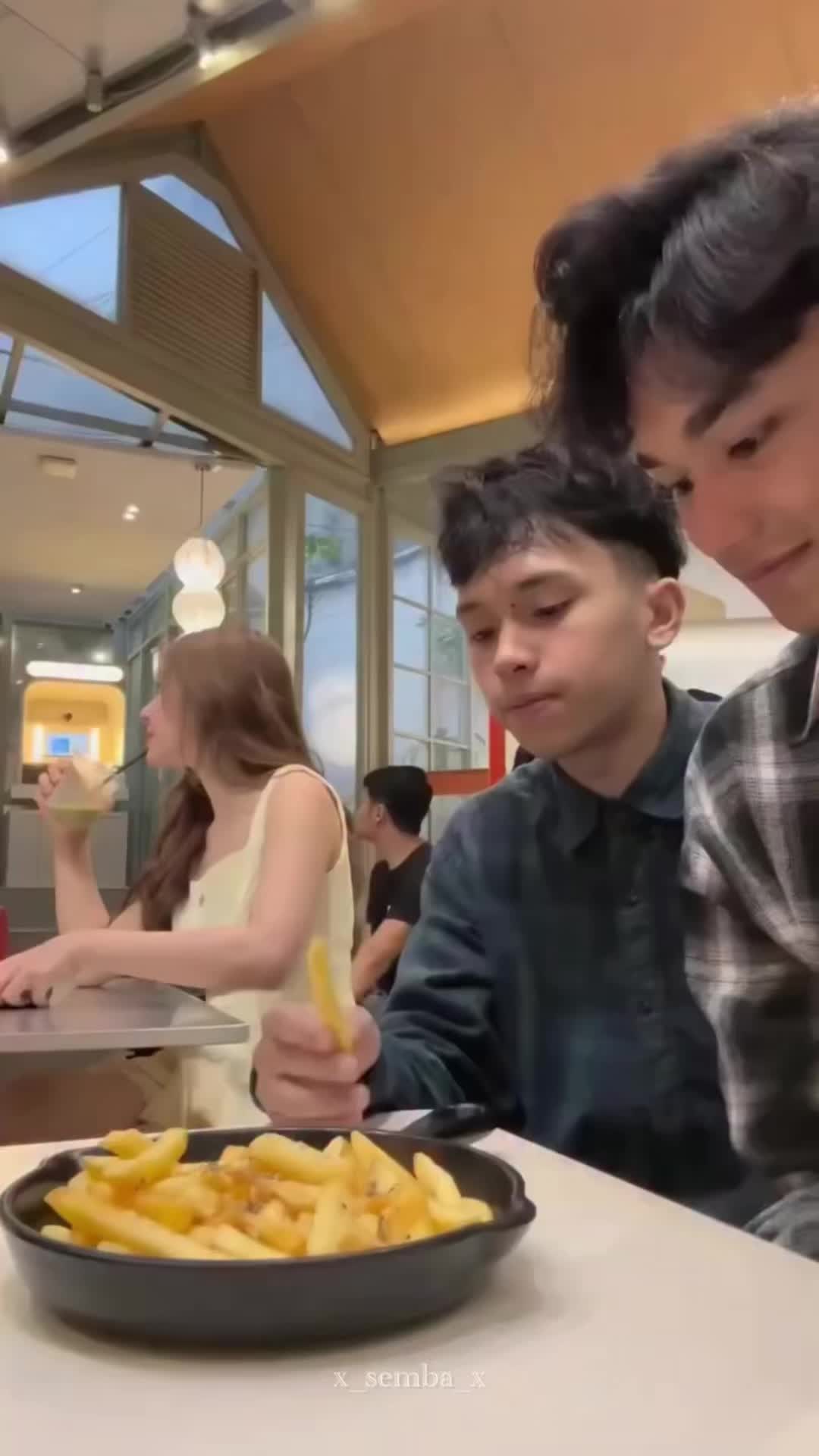 @c.indrix