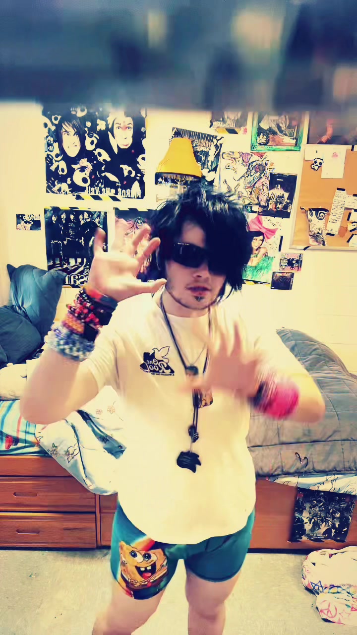 @Ｔʀ𝑒ʋ☢︎ʀ❤︎𝒱𝒶𝓁𝑒𝓃𝓉𝒾𝓃𝑒