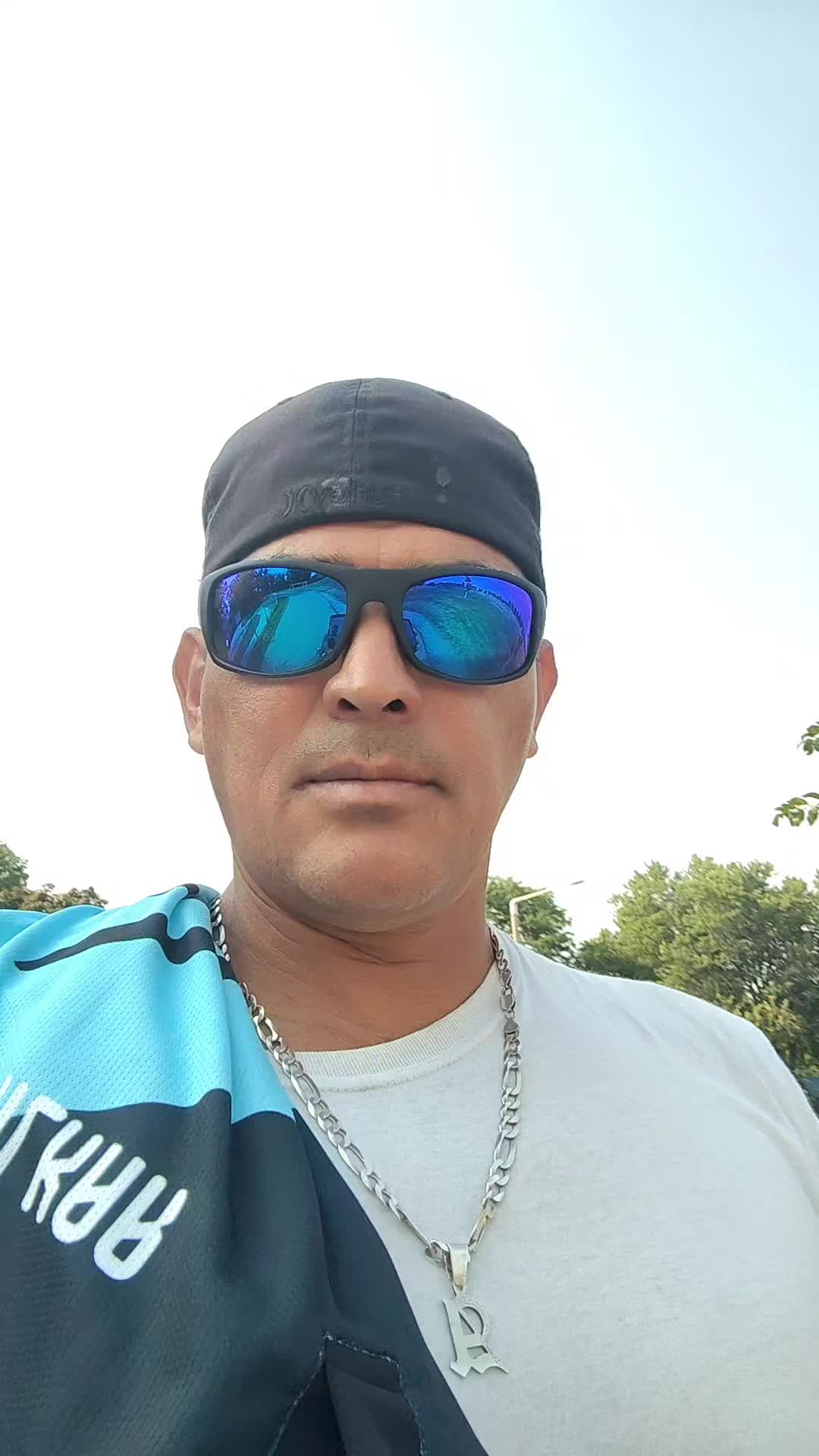 @Jose Flores
