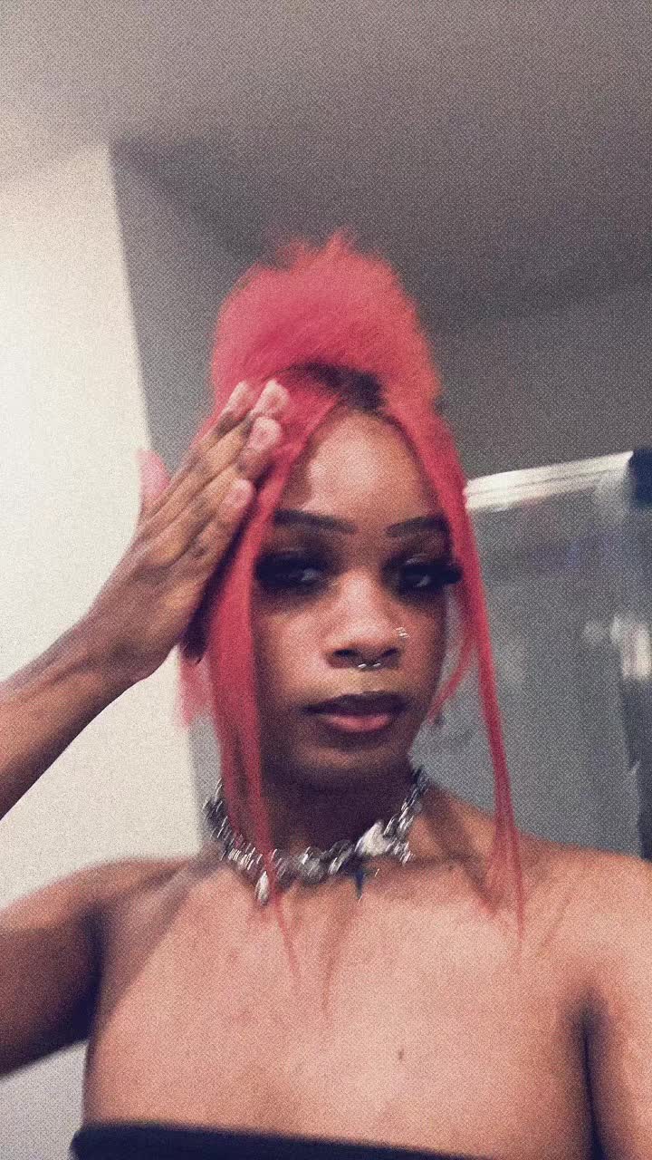 @Badshi®️