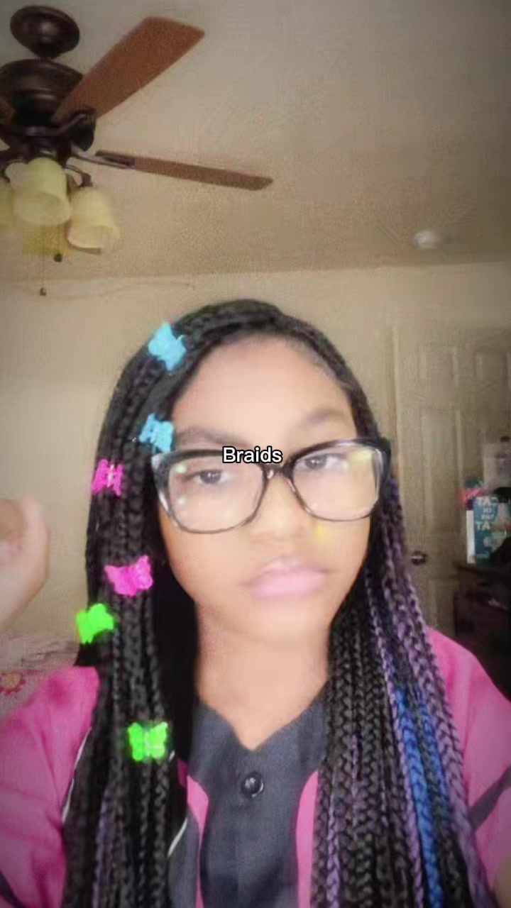 @ChelleyB0SS